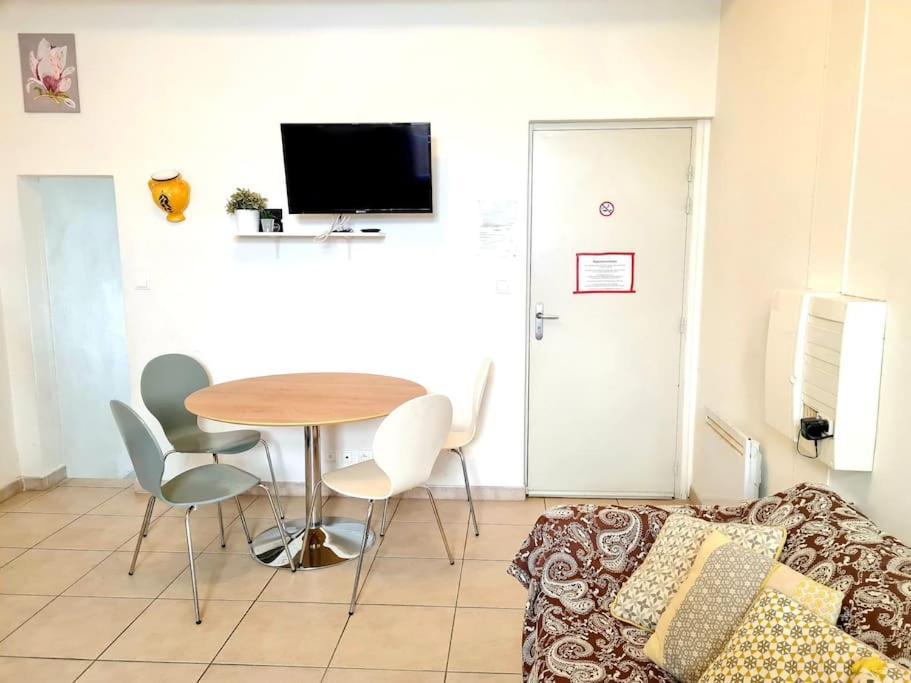 Appartement 4 Voyageurs Avec Terrasse - Wifi Carcassonne Zewnętrze zdjęcie